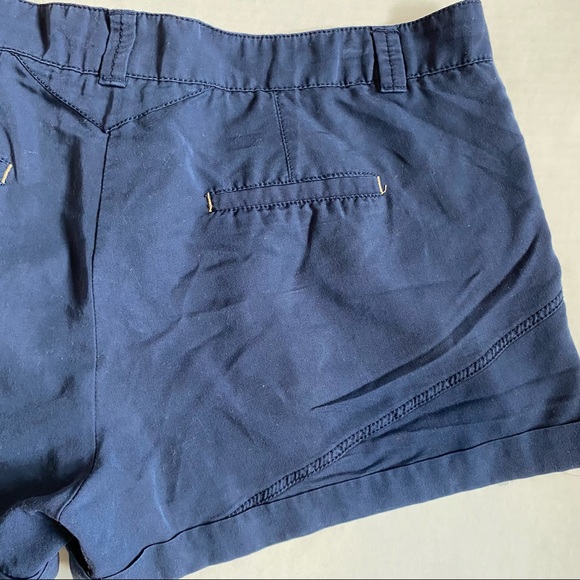 Bershka women’s fluid roll hem navy blue shorts. Size 10 - Picture 9 of 13